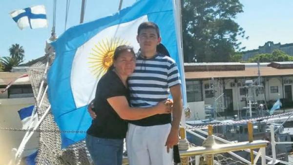 Con un santiagueño a bordo, la Fragata Libertad inició su 46º viaje