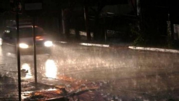 El norte de Santiago, en alerta por lluvias y tormentas fuertes