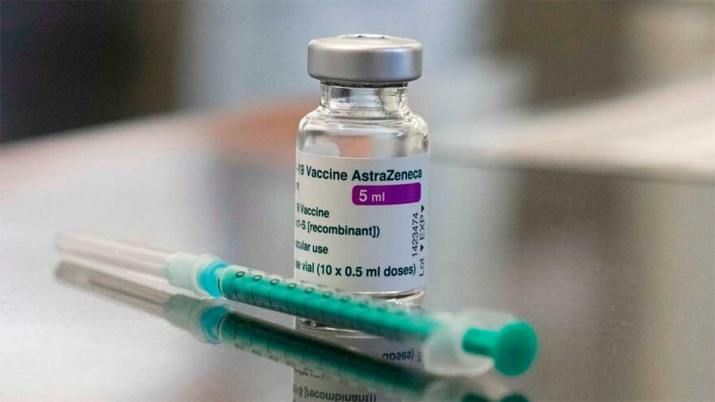 AstraZeneca insiste en que su vacuna es 79% efectiva pese a la desconfianza de varios países