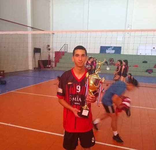 Tobias Sayago Campeón internacional de Voley categoria Sub 19