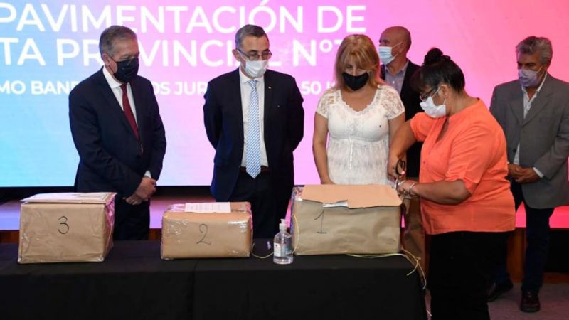 Realizaron la apertura de sobres para obra de repavimentación en la Ruta 13