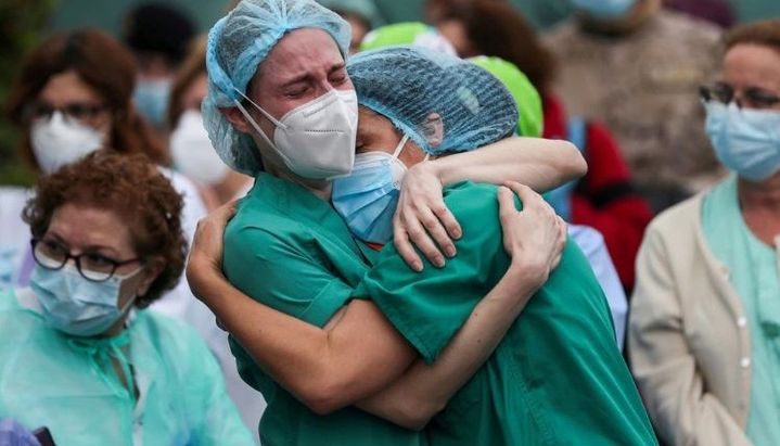 Expertos dicen que la OMS y los líderes mundiales podrían haber evitado la pandemia de Covid-19