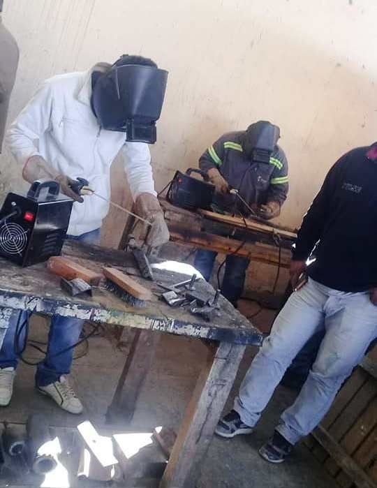 Continúan dictándose clases de la escuela de artes y oficios en Campo Gallo