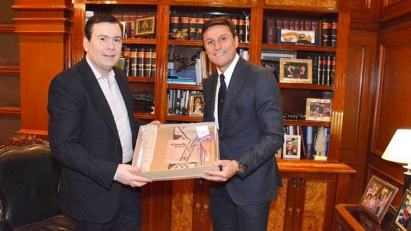 "Santiago cree mucho en el deporte", dijo el “Pupi” Zanetti tras reunirse con Zamora