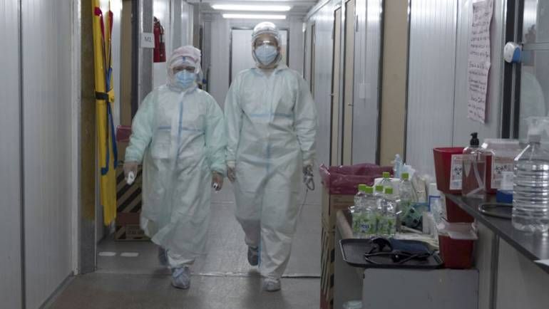 Confirmaron 153 muertes y 5.807 contagios en las últimas 24 horas
