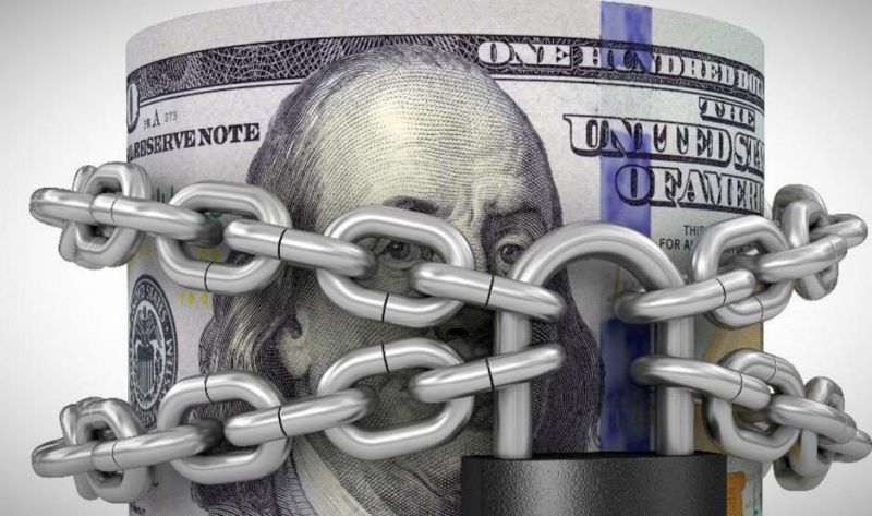 El BCRA avanzó con medidas para frenar la salida de dólares por las importaciones