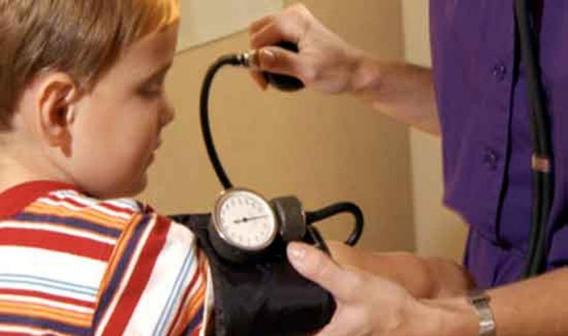 Alertan por los riesgos de la hipertensión arterial en la infancia