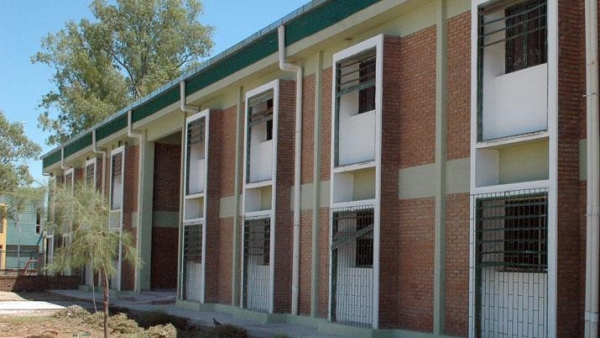 Madre atacó a trompadas a una directora de Loreto