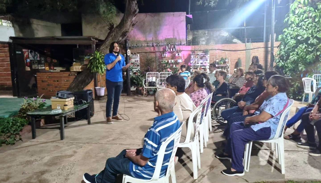 El Intendente Cisneros compartió Fiesta de fin de año con la tercera edad