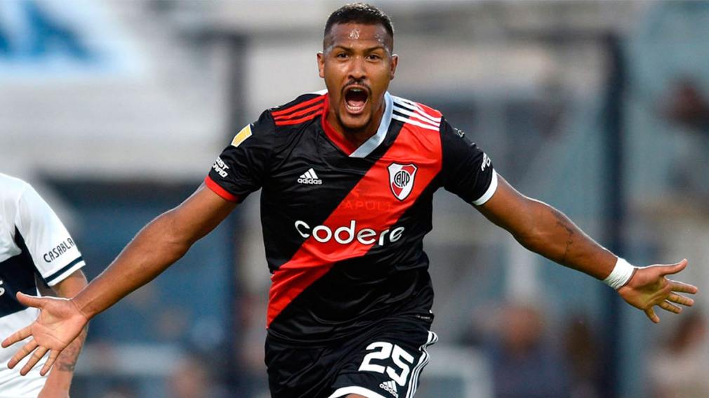 River se lo dio vuelta a Gimnasia en La Plata y se afianza como líder