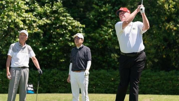 Trump y Shinzo Abe jugaron al golf antes de negociar temas “sensibles”