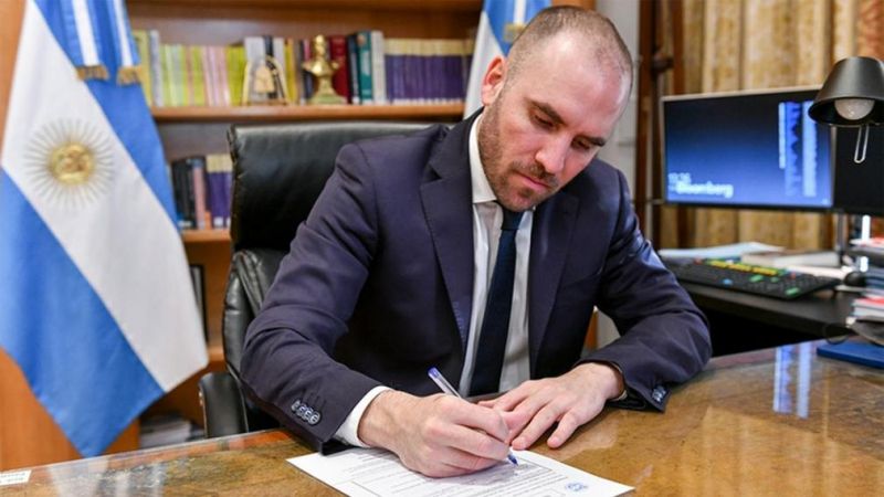 El Presupuesto 2022 prevé un crecimiento del PBI de 4%, inflación del 33% y un dólar a $131