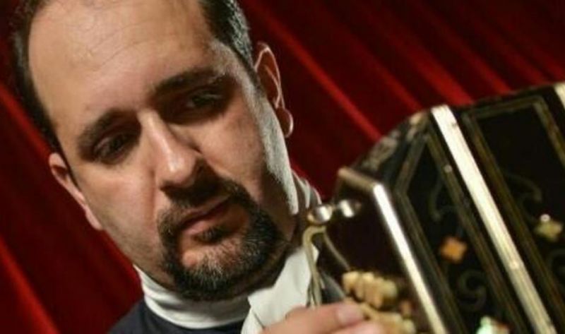 Un bandoneonista acusó al “Chaqueño” Palavecino de discriminarlo e hizo un fuerte descargo en las redes