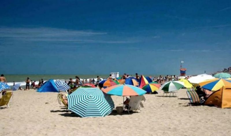 Indican que en Santiago crece la demanda a la costa y hay paquetes desde $ 32.000