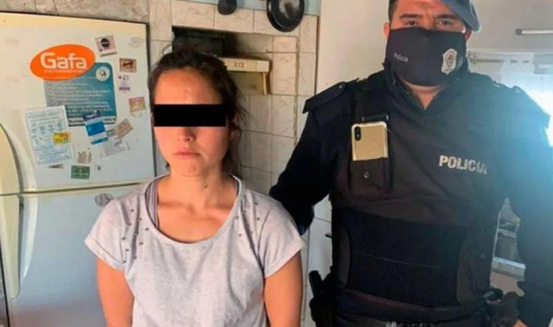 La autopsia reveló que la joven que asesinó a sus dos hijos los degolló con cuchillos mientras dormían