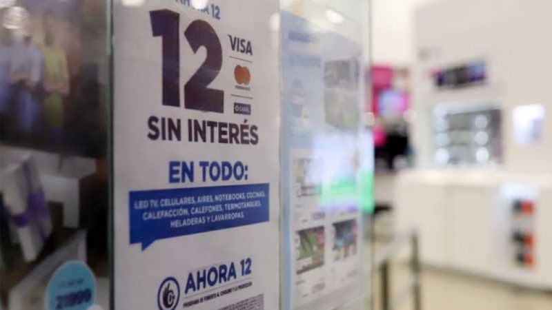 El Gobierno se reunió con los bancos para extender el programa Ahora 12
