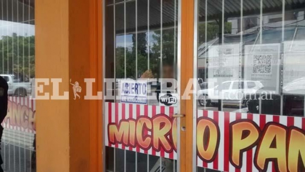 Insólito: cerraron un local y dejaron encerrado a un niño