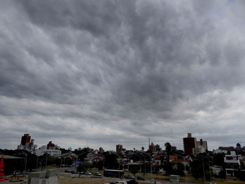Se acerca un frente frío y se espera descenso de la temperatura