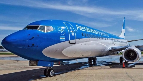 Aerolíneas suspendió el vuelo semanal a Caracas por seguridad