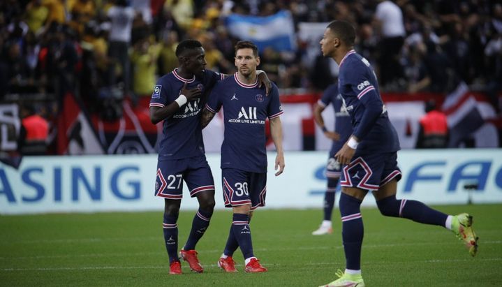 Messi reemplazó a Neymar y debutó con victoria en el PSG