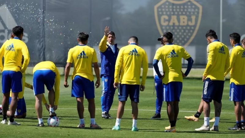 Con la Bombonera llena, Boca recibe a Sarmiento