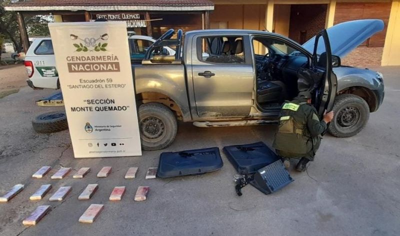 Sorprenden a un salteño con 15 kilogramos de cocaína