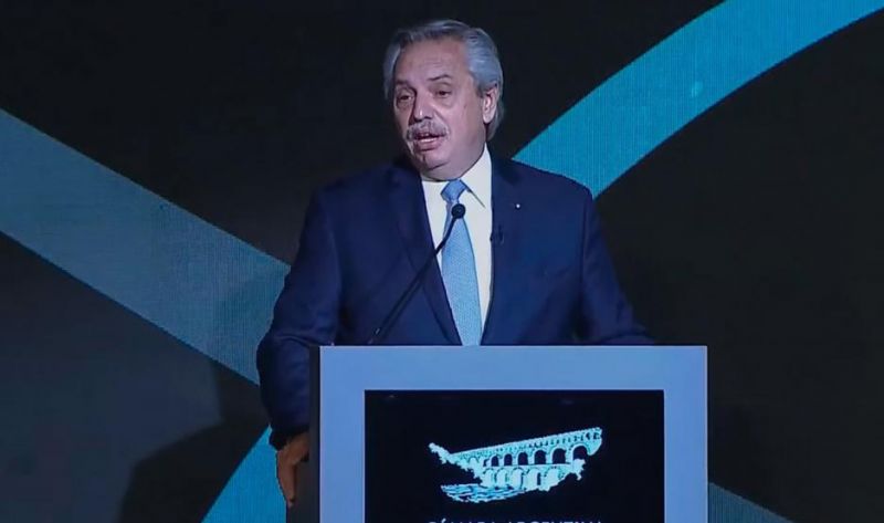 Fernández: “Desde aquí a fin de año tendremos en ejecución más de 100.000 viviendas”