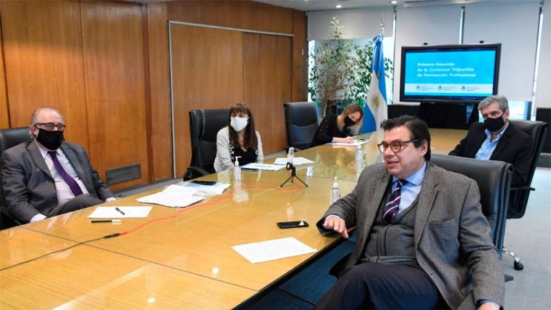 El salario mínimo vital y móvil será de $ 32.000 a partir de octubre