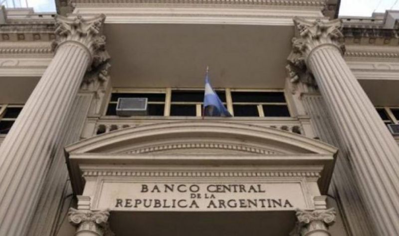 El BCRA intentará que las empresas se financien ahora con dólares propios