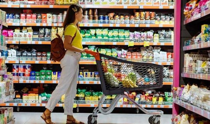 El consumo masivo lleva doce meses de caída constante
