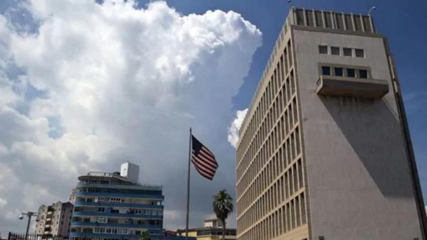 EE.UU. ordenó retirar el 60% del personal de su embajada en Cuba