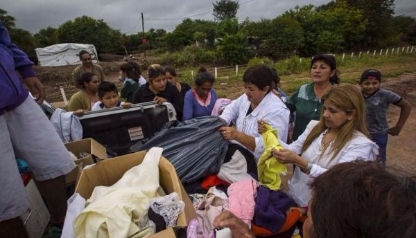 Llegó la ayuda a Las Lajitas, pero no es suficiente ante el desastre