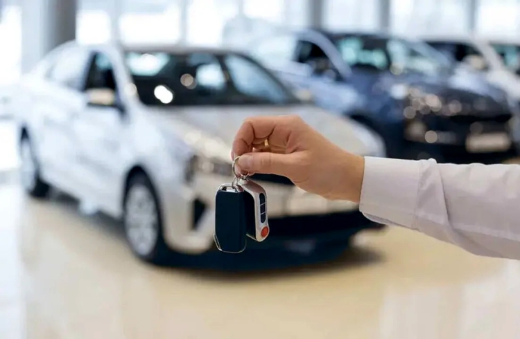 Más golpes a la clase media: se vuelven impagables los planes de ahorro para comprar autos