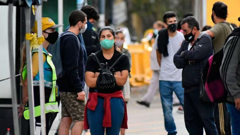 Este martes confirmaron 240 muertes y 49.122 contagios en Argentina
