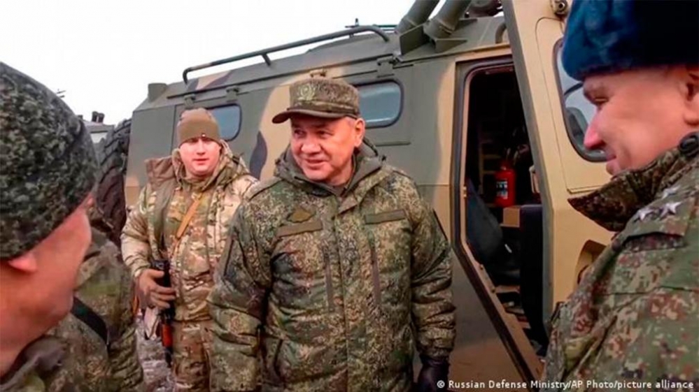 El Ministro de Defensa ruso visitó el frente de batalla cerca de Bajmut