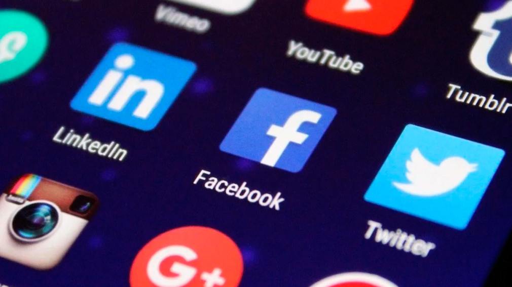 La Influencia de las Redes Sociales en el Comportamiento Humano.