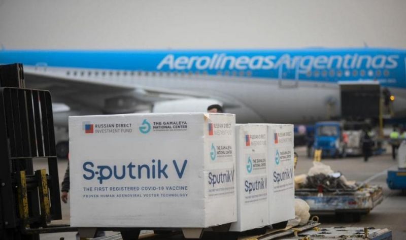 Llegan a Santiago 28.200 dosis entre Sputnik componente 2 y Sinopharm