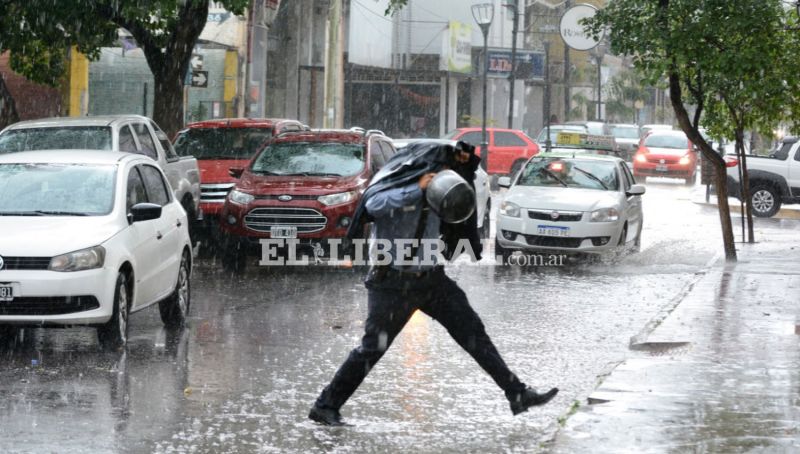 Santiago del Estero con alerta de fuertes vientos y tormentas