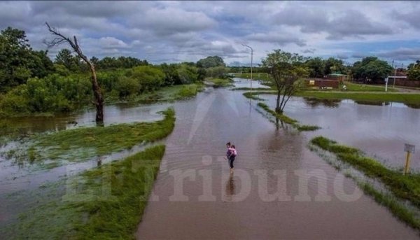 Con 800 evacuados, Salta está en emergencia hídrica y social