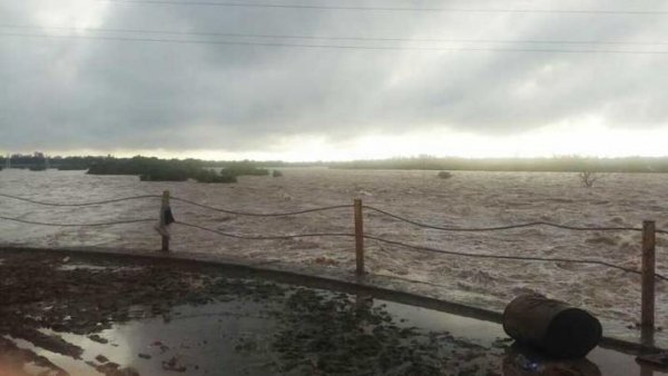 Crecida del Dulce: desde Río Hondo se derivan 1600 metros cúbicos por segundo
