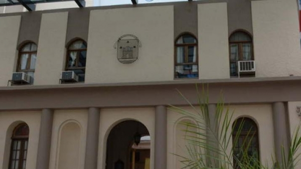 Capital: La intendente anunció bono de $ 5.000 para los municipales