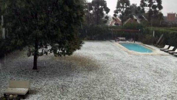 Fuerte caída de granizo en Córdoba capital y en las altas cumbres