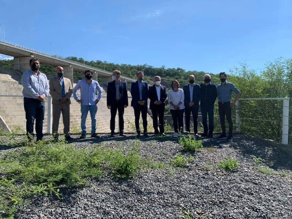 El ministro de Obras Publicas de la Nación, Gabriel Katopodis visitó el dique El Bolsón