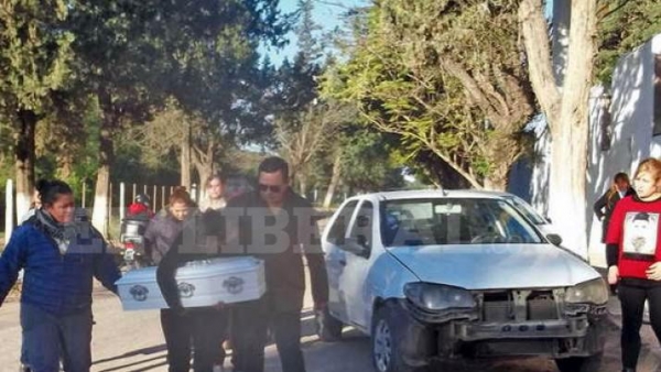 Profundo dolor en la comunidad por la muerte de Mirko, uno de los trillizos gemelares