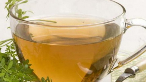 Según las creencias hay que tomar té de ruda para "alejar las pestes"