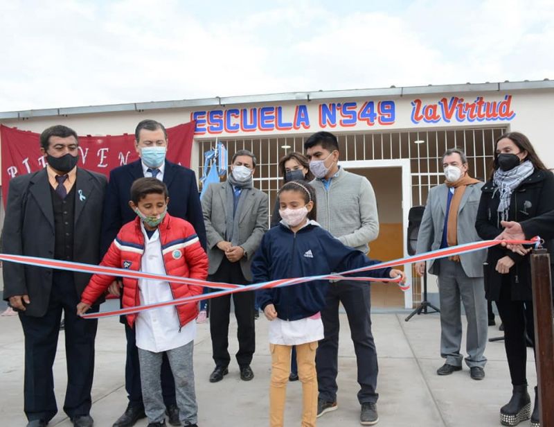 COPO- El gobernador Zamora inauguró una escuela en La Virtud