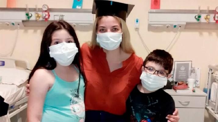 Internada por coronavirus, rindió su última materia y se recibió de abogada