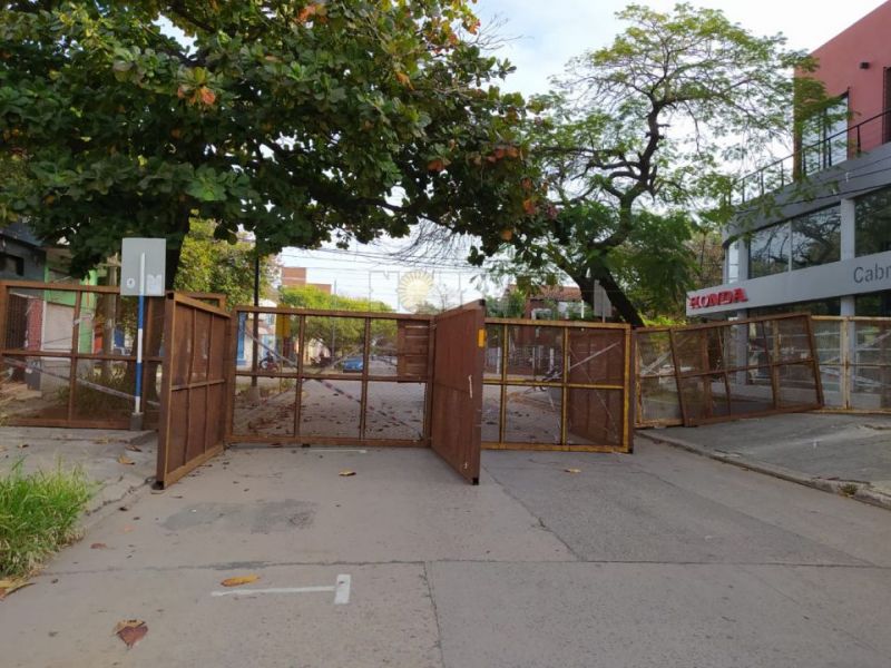 Resistencia cercada: Estricto control y cierre de circulación en el microcentro