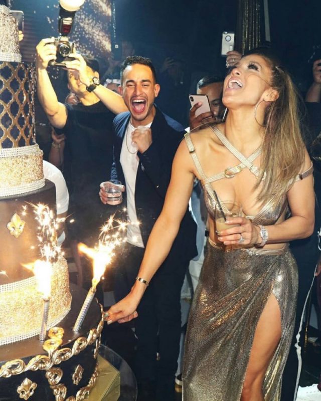 Locura, lujo y descontrol en la gran fiesta de JLO por sus 50 años