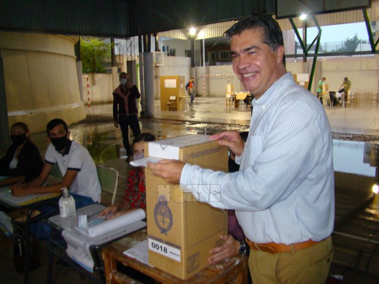 Capitanich votó y evaluó las dificultades que se presentan por las lluvias en casi toda la provincia